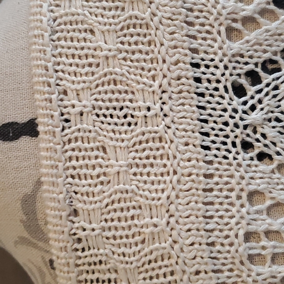 BOHO Sweater Large - Picture 4 of 4